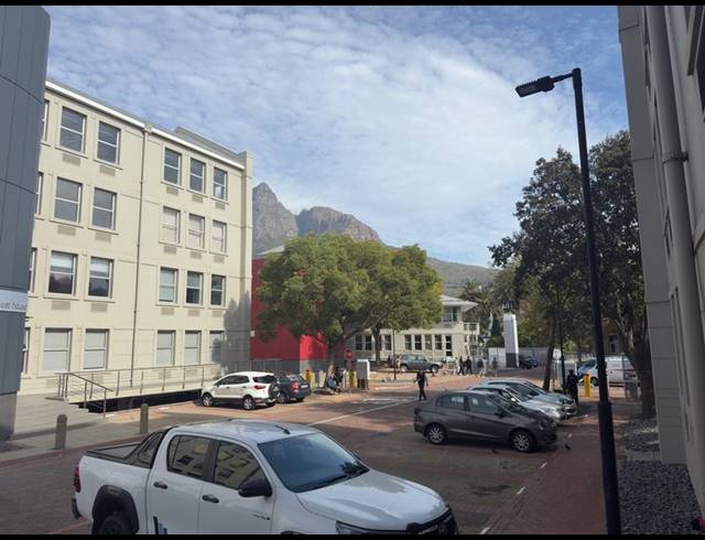 BUSINESS PROPERTY TO RENT IN RONDEBOSCH